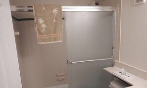 Handtücher, Toilettenpapier