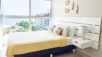 2 bedrooms, iron/ironing board, Internet, bed sheets