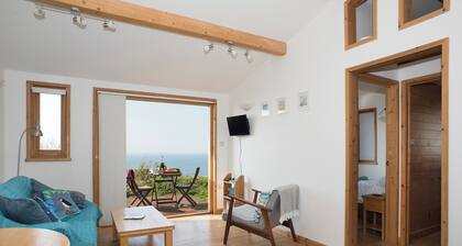 Family Friendly chalet overlooking Whitsand Bay.