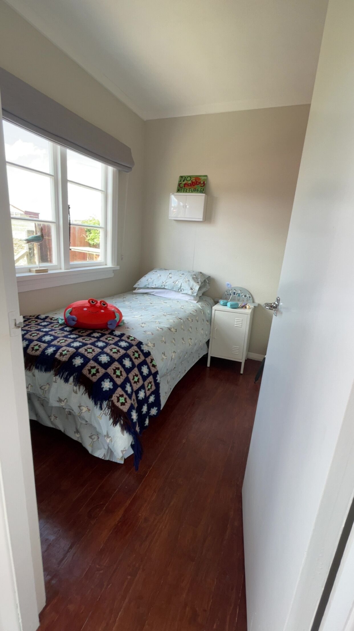 3 bedrooms, bed sheets