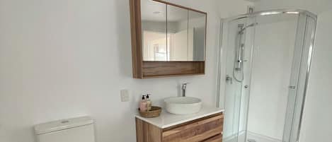 Douche, papier toilette