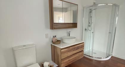 Cute cabin in the heart of Toko Mouth- best kept secret in South Otago