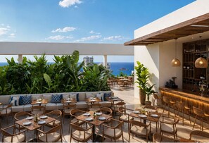 Outdoor dining - Apartamentos Reserva del Mar II-by SOHO (Santa Marta)
