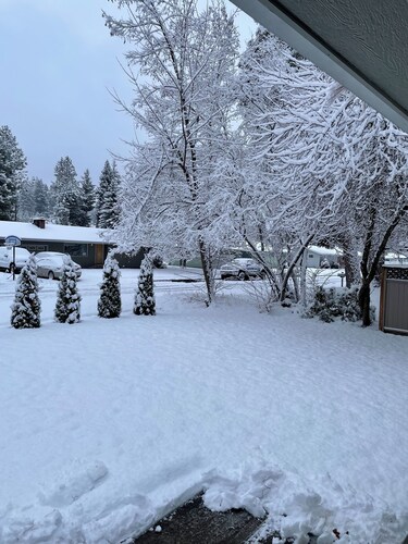 Delightful 2-bedroom/2-bath condo in Coeur d'Alene