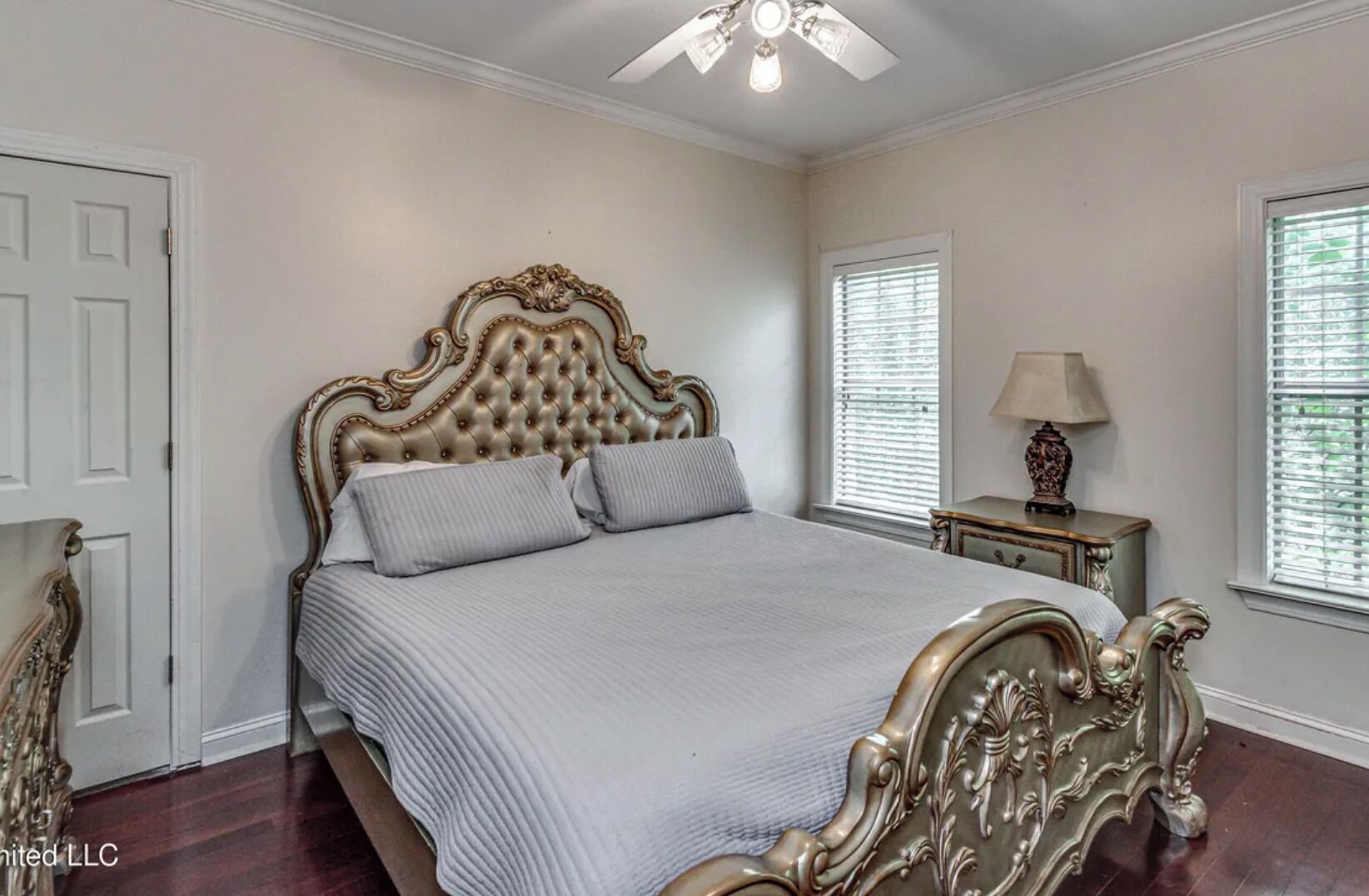 5 soverom, strykejern/-brett, wi-fi og sengetøy