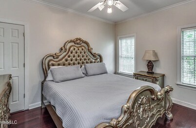 Spacious 5-bedroom house in tranquil Brandon with AC