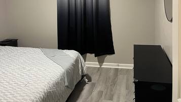 2 quartos, ferros/tábuas de passar roupa, Wi-Fi, roupa de cama