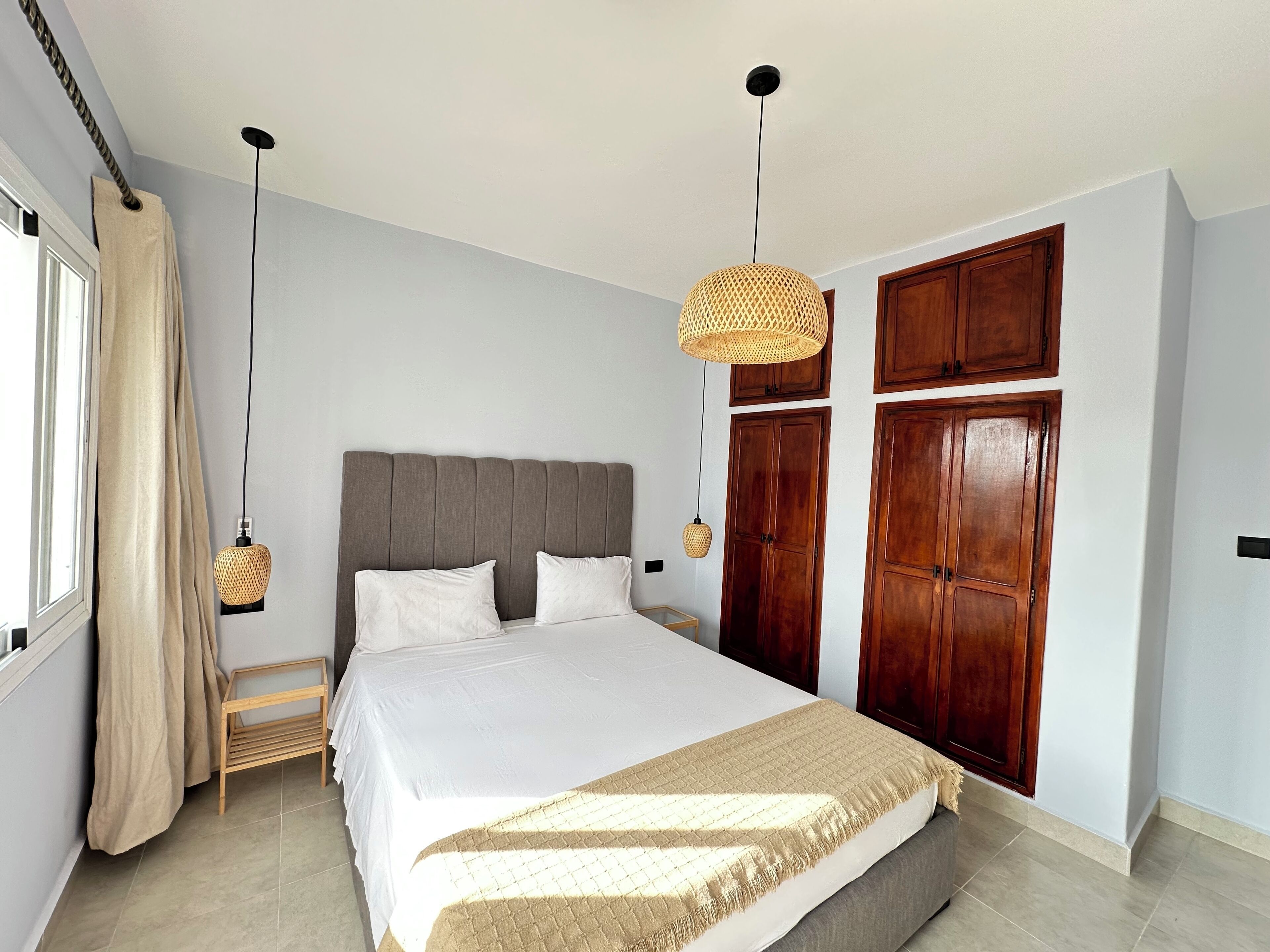 2 chambres, fer et planche à repasser, Wi-Fi, draps fournis