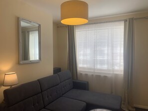 Smart TV - ⁠Luxury Central London Studio - SW1P Westminster⁠ (London)