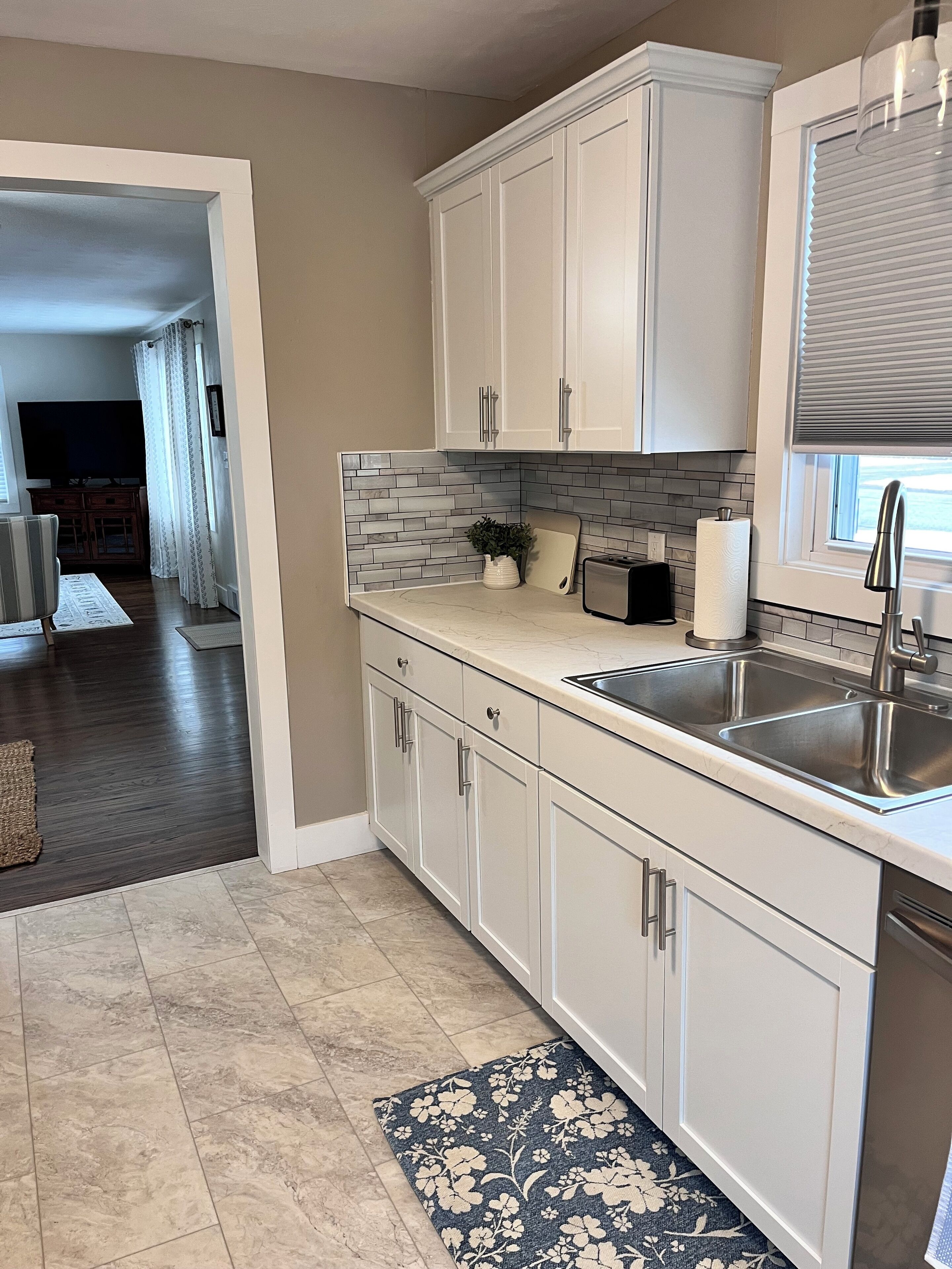 Micro-ondes, plaque de cuisson, lave-vaisselle