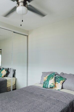 2 bedrooms, iron/ironing board, free WiFi, bed sheets - Safe & quiet 2-bedroom apartment in perfect Manatí with cool AC (Manatí)