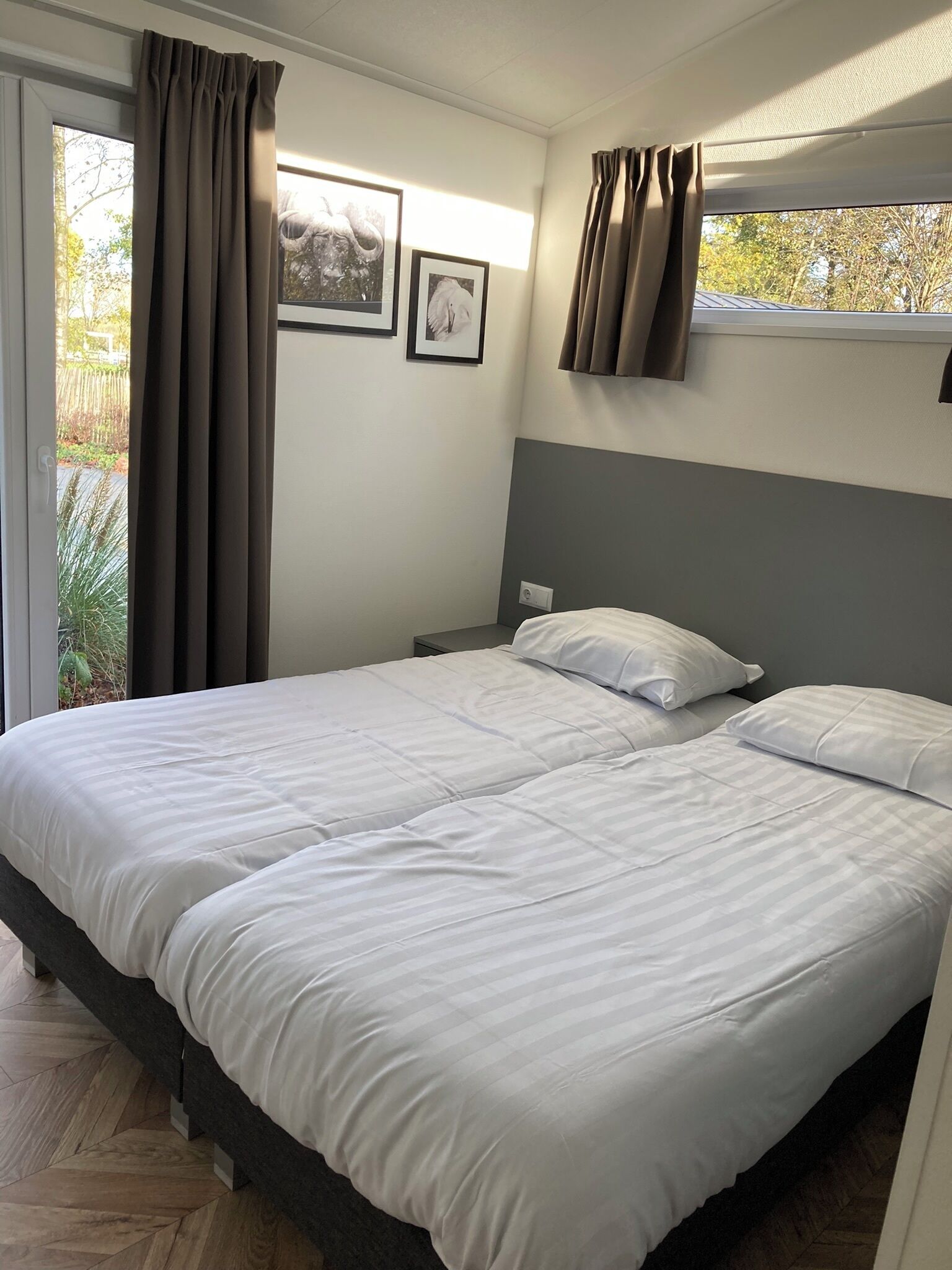 3 bedrooms, internet, bed sheets