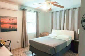 1 bedroom, iron/ironing board, free WiFi, bed sheets - Peaceful and safe 1-bedroom apartment with AC in charming Manatí (Manatí)