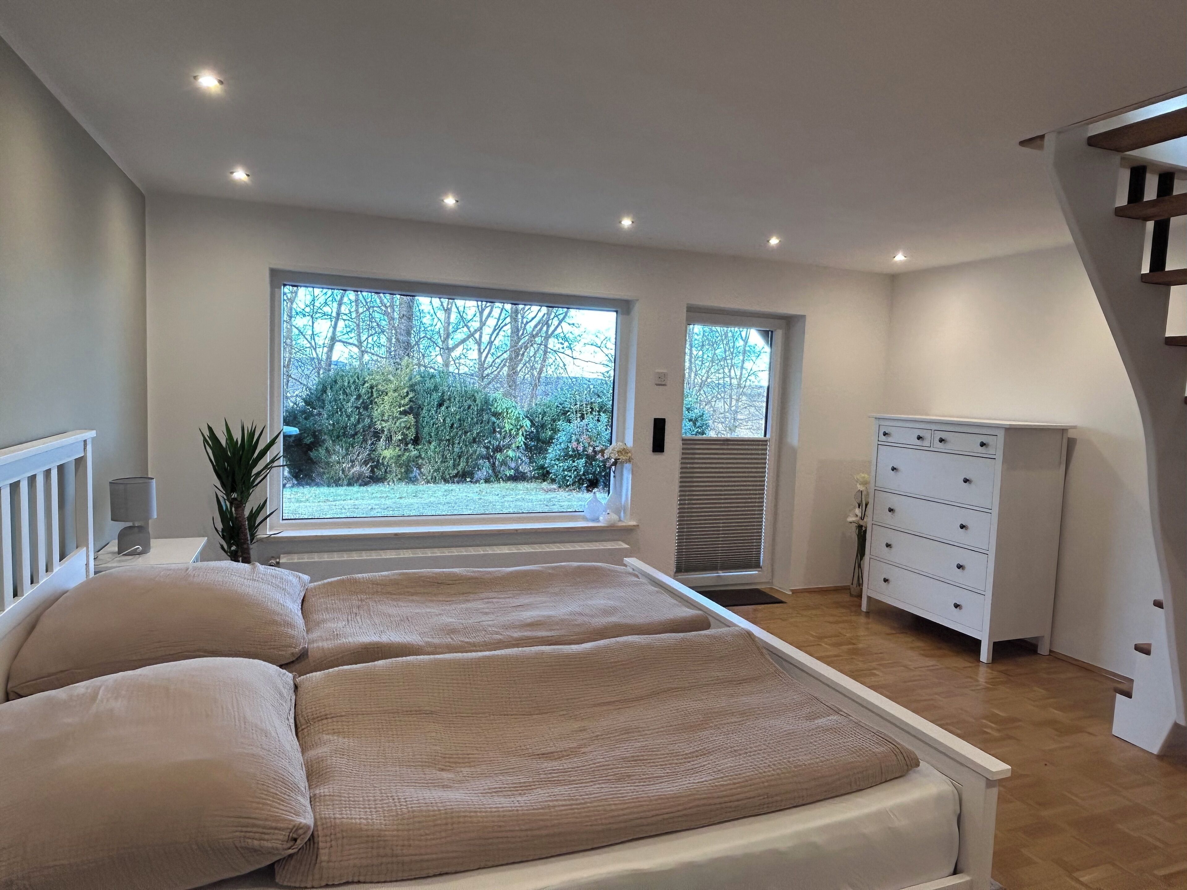 3 quartos, berço de viagem, Wi-Fi de cortesia, roupa de cama