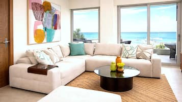 Téléviseur, table de ping-pong