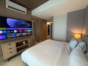 3 habitaciones, escritorio, tabla de planchar con plancha y wifi