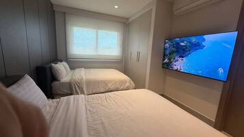 Schreibtisch, Bügeleisen/Bügelbrett, WLAN, Bettwäsche