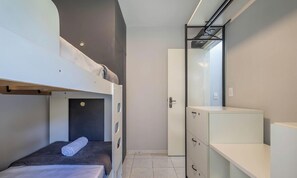 Basic Apartment - 2 Bedroom apt 350m fr the Beach, BC Center Ean0104 (Balneário Camboriú)