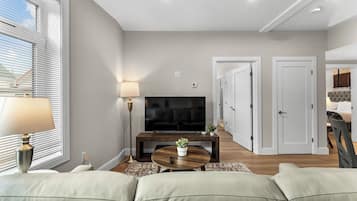 Apartment, 2 Bedrooms | Living area