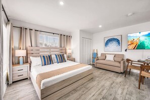 Iron/ironing board, travel cot, free WiFi, bed sheets - Hawksbill 201 | Beach Studio | Heated Pool (Lauderdale-by-the-Sea)