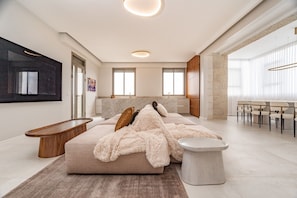 Living area - Terrific 4-bedroom house with AC in the Hamptons (East Hampton)