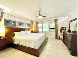 1 bedroom, iron/ironing board, travel cot, free WiFi - 2301/U4-BeachFront-TreeHouse-Sensation-Apt-with AC-Downtown (Fort Lauderdale)