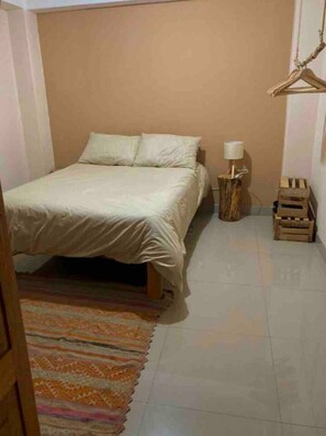 Desk, iron/ironing board, WiFi, bed sheets - Cosy apartment in the heart of Pisac w/ rooftop* (Písac)