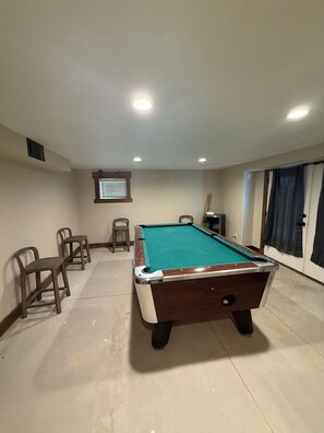 Games room - Sturgis Cozy Cottage (Sturgis)