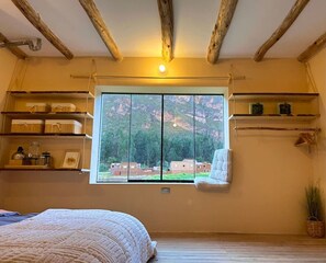 Desk, iron/ironing board, WiFi, bed sheets - Spacious Studio in Prime Area w/ Views, Top Wifi (Písac)