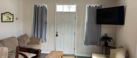 平房, 2 間臥室, 廚房 | 起居區