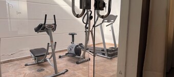 Spacious 8-bedroom 8 Full bath house in welcoming Ica Near Huacachina