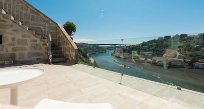 Miradouro - Town House with a breathtaking View