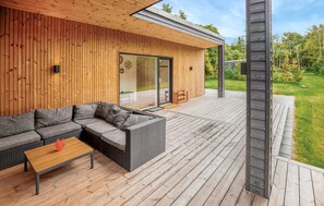 Terrace/patio - Cozy home in Spøttrup with sauna (Spøttrup)