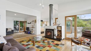 Fireplace, offices - Wye View - A Wye favorite is back! (Wye River)