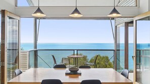 Outdoor dining - Wye View - A Wye favorite is back! (Wye River)