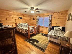 3 bedrooms, iron/ironing board, WiFi, bed sheets - New listing! Poppy’s Great Escape (Dahlonega)
