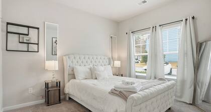Perfect Lux Retreat 5 Min to Downtown + Airport