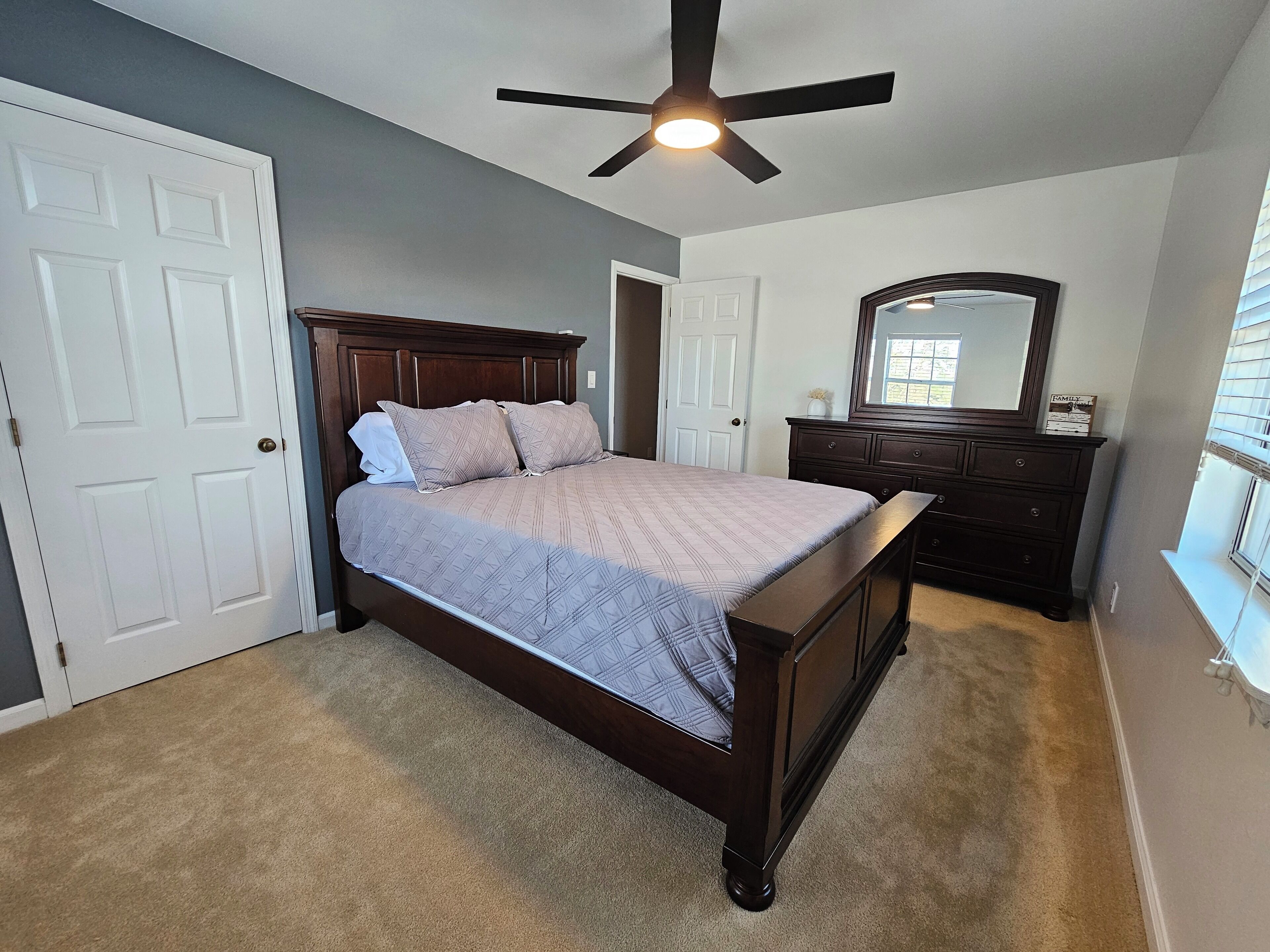 3 bedrooms, desk, free WiFi, bed sheets