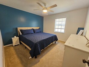 3 Schlafzimmer, Schreibtisch, kostenloses WLAN, Bettwäsche