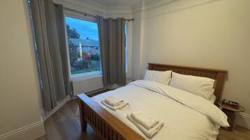 Fer et planche Ă repasser, Wi-Fi, draps fournis