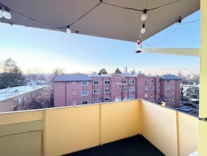 Property grounds - Penthouse condo in central Cheesman Park! (Denver)