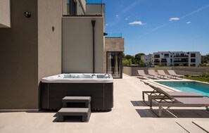 Terrace/patio - Awesome home in Funtana (Funtana)