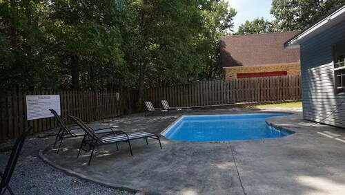The Poolside Retreat / entire house