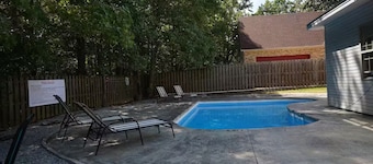 The Poolside Retreat / entire house