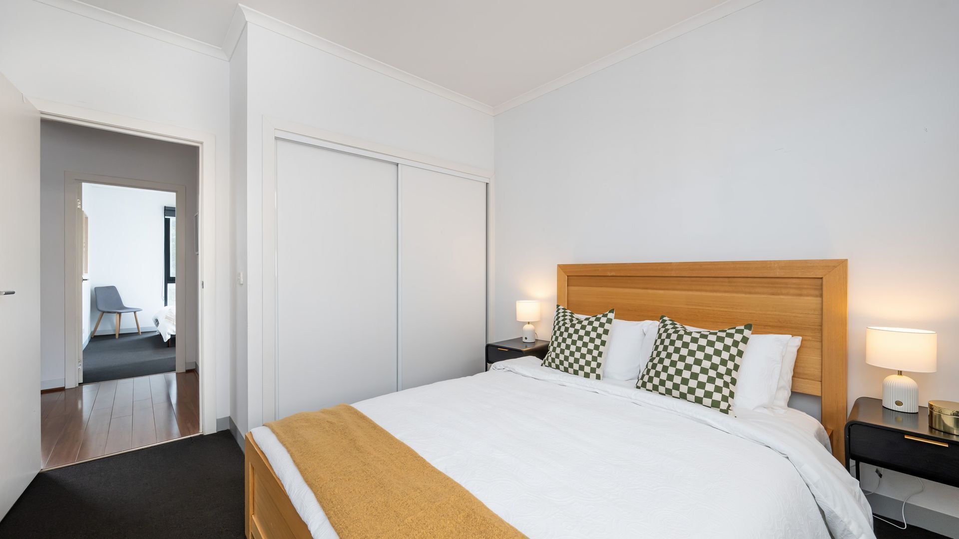 2 soverom, strykejern/-brett og wi-fi (inkludert)