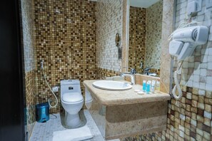 Hair dryer, slippers, towels, soap - Haven Plaza Hotel Riyadh  (Riyadh)