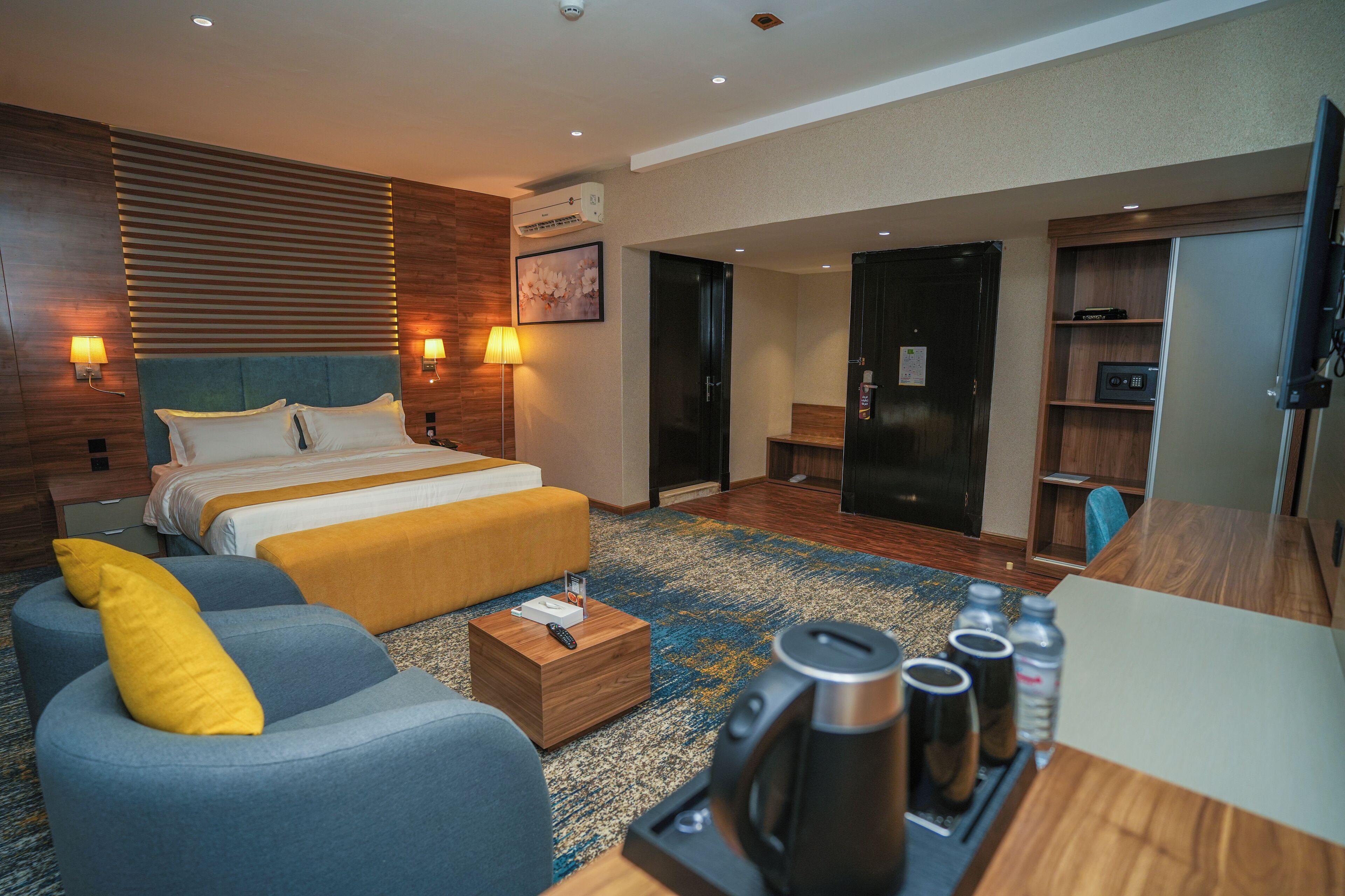 Superior Room | Iron/ironing board, free WiFi