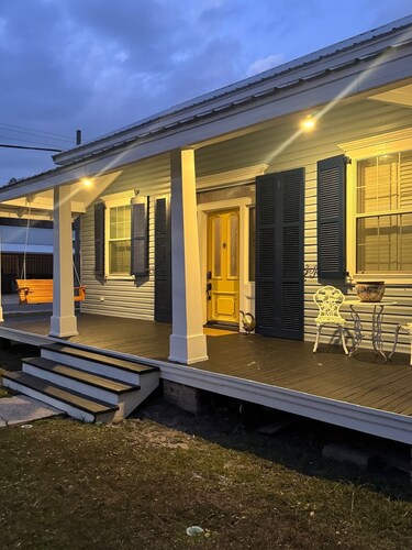 Renovated Historic BSL Home - Walk to Depot District & Beach Blvd - 3BR/2BA