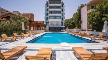 Appartement, 1 chambre, accessible aux personnes à mobilité réduite, fumeurs | Piscine | Piscine extérieure