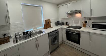 Rustic Elegance Town Centre 2 Bedroom Apartment